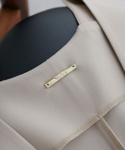 DISCOAT（ディスコート）の「【Noka】裾ラウンド深Vベスト（ベスト・レディース・グレイッシュベージュ/ライトベージュ/チャコールグレー・FREE）」の21枚目の写真