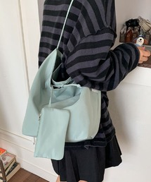 A4収納可 シンプル ナイロン ショルダーバッグ cula1422