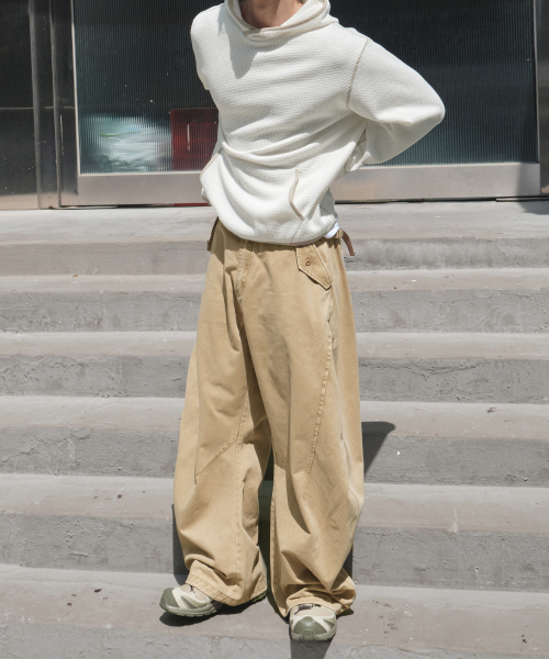 INTEMPOMOOD(インテンポムード)の「ニューハウンドカーブパンツ_ベージュ(その他パンツ・メンズ・ベージュ・LARGE/MEDIUM/X-LARGE)」の10枚目の写真