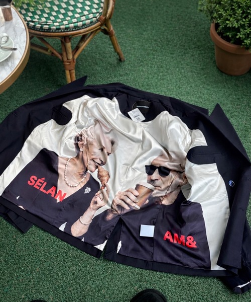 UNDERSTATEMENTs（アンダーステイトメント）の「【ユニセックス】ダブルブレストテーラードジャケット/裏地アートデザインプリント（テーラードジャケット・メンズ・チャコールグレー/ネイビー・MEDIUM/LARGE）」の13枚目の写真