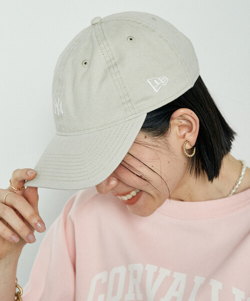 FREAK'S STORE（フリークスストア）の「New Era × FREAK'S STORE/ニューエラ 別注 9TWENTY MICROMINI LOGO CAP/別注 9TWENTY マイクロ ミニロゴ キャップ（キャップ・レディース・ブラック/ブラウン/ベージュ/ネイビー・ONE SIZE）」の7枚目の写真