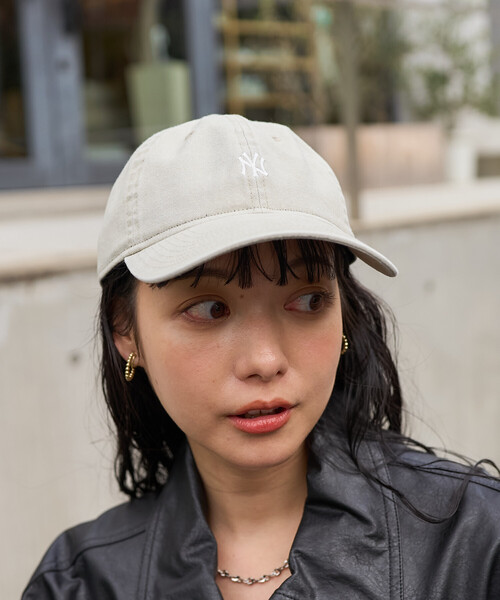 FREAK'S STORE（フリークスストア）の「New Era × FREAK'S STORE/ニューエラ 別注 9TWENTY MICROMINI LOGO CAP/別注 9TWENTY マイクロ ミニロゴ キャップ（キャップ・レディース・ブラック/ブラウン/ベージュ/ネイビー・ONE SIZE）」の8枚目の写真