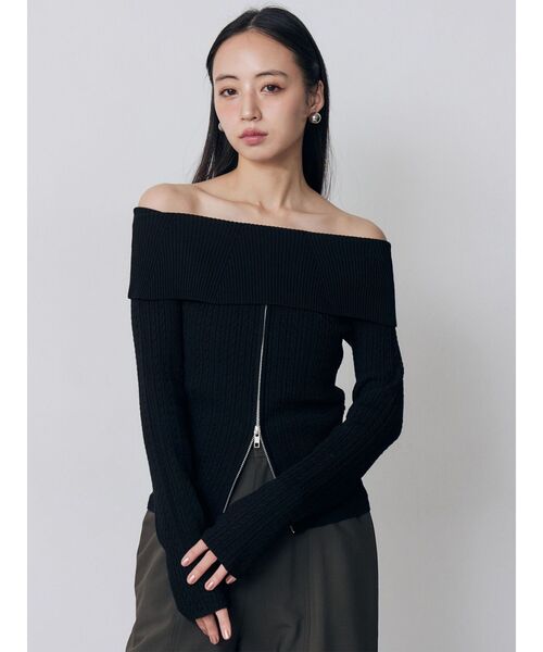 MURUA（ムルーア）の「オフショルダーケーブルニット（ニット/セーター・レディース・ブラック/アイボリー/グレー・FREE）」の6枚目の写真