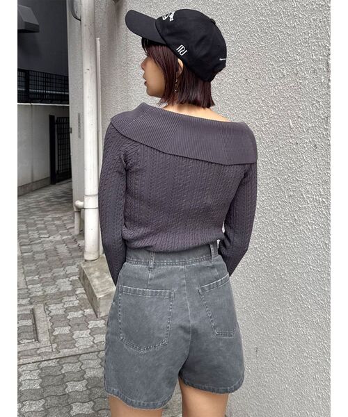 MURUA（ムルーア）の「オフショルダーケーブルニット（ニット/セーター・レディース・ブラック/アイボリー/グレー・FREE）」の19枚目の写真