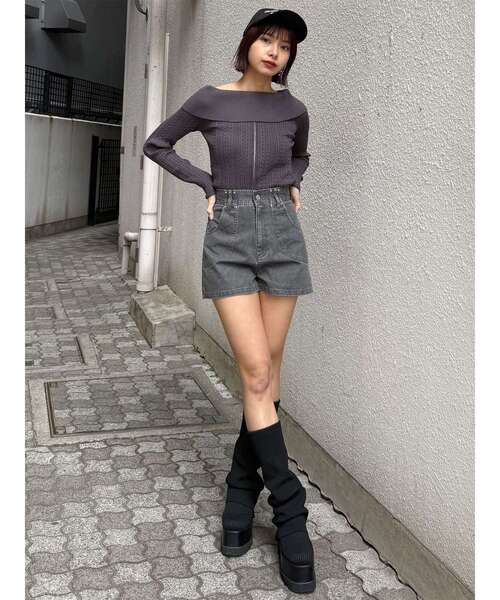 MURUA（ムルーア）の「オフショルダーケーブルニット（ニット/セーター・レディース・ブラック/アイボリー/グレー・FREE）」の20枚目の写真