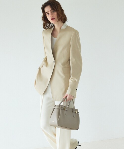 LOWELL things(ロウェル シングス)の「Lien/レザー3層2WAYトート(トートバッグ・レディース・グレイッシュベージュ/ブラック/アイボリー・フリー)」の6枚目の写真