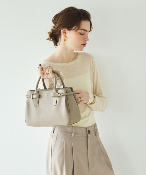 LOWELL things(ロウェル シングス)の「Lien/レザー3層2WAYトート(トートバッグ・レディース・グレイッシュベージュ/ブラック/アイボリー・フリー)」の12枚目の写真