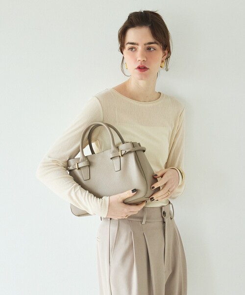 LOWELL things(ロウェル シングス)の「Lien/レザー3層2WAYトート(トートバッグ・レディース・グレイッシュベージュ/ブラック/アイボリー・フリー)」の13枚目の写真