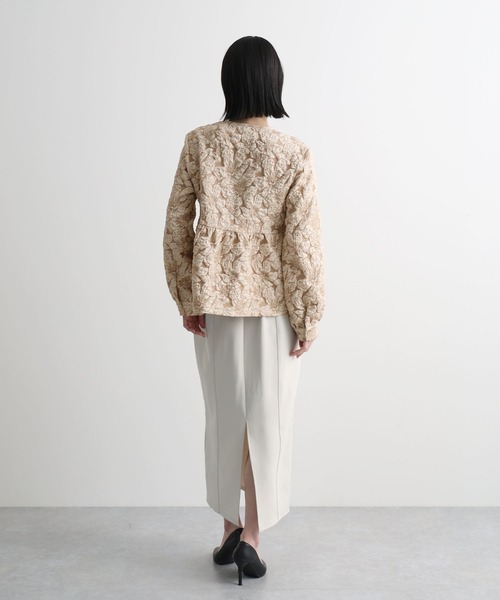 Futier land(フューティアランド)の「ジャガードフラワーペプラムジャケット(ブルゾン・レディース・ベージュ/ブラック・LARGE/MEDIUM)」の11枚目の写真