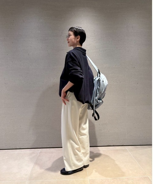 emmi（エミ）の「【em】ハーフジップスウェット【セットアップ対応】（スウェット・レディース・ホワイト/ネイビー・F）」の6枚目の写真