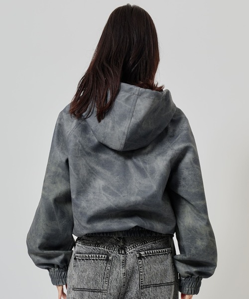 atmos pink(アトモスピンク)の「atmos pink Faux Leather Hoodie Jacket / アトモス ピンク フォー レザー フーディー ジャケット(その他アウター・レディース・チャコール/ピンク・FREE)」の3枚目の写真