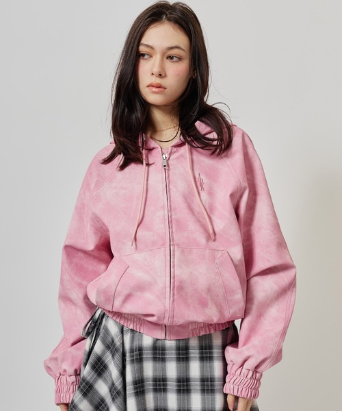 atmos pink(アトモスピンク)の「atmos pink Faux Leather Hoodie Jacket / アトモス ピンク フォー レザー フーディー ジャケット(その他アウター・レディース・チャコール/ピンク・FREE)」の5枚目の写真