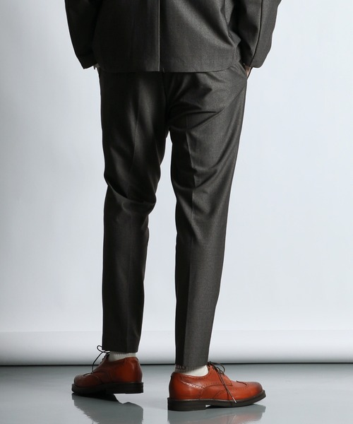 The DUFFER of ST.GEORGE（ザダファーオブセントジョージ）の「【WEB限定アイテム】SET UP JERSEY SLIM TROUSERS：セットアップ対応 ノータック ジャージスラックス（スラックス・メンズ・ブラック/グレー・X-LARGE/LARGE/MEDIUM/SMALL）」の8枚目の写真
