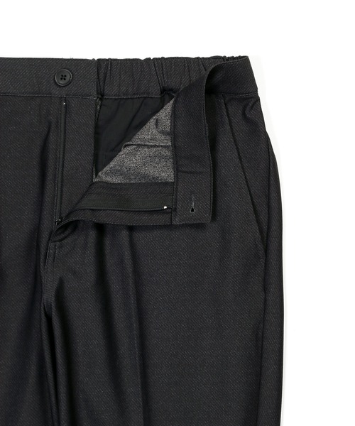 The DUFFER of ST.GEORGE（ザダファーオブセントジョージ）の「【WEB限定アイテム】SET UP JERSEY SLIM TROUSERS：セットアップ対応 ノータック ジャージスラックス（スラックス・メンズ・ブラック/グレー・X-LARGE/LARGE/MEDIUM/SMALL）」の11枚目の写真