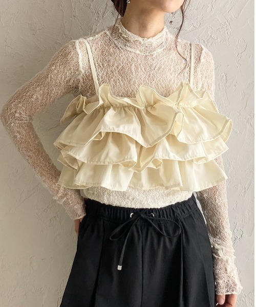 She's Closet(シーズクローゼット)の「ボリューム フリル ビスチェ キャミソール / レイヤードトップス(キャミソール・レディース・アイボリー/ブラック・FREE)」の2枚目の写真