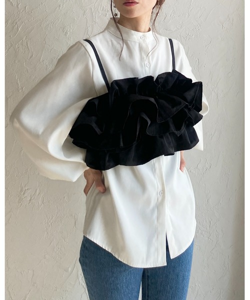 She's Closet(シーズクローゼット)の「ボリューム フリル ビスチェ キャミソール / レイヤードトップス(キャミソール・レディース・アイボリー/ブラック・FREE)」の4枚目の写真