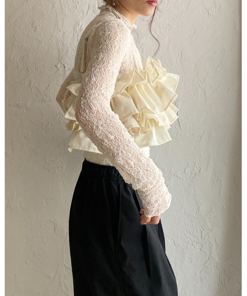 She's Closet(シーズクローゼット)の「ボリューム フリル ビスチェ キャミソール / レイヤードトップス(キャミソール・レディース・アイボリー/ブラック・FREE)」の11枚目の写真