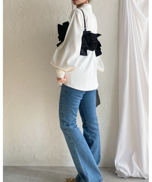 She's Closet(シーズクローゼット)の「ボリューム フリル ビスチェ キャミソール / レイヤードトップス(キャミソール・レディース・アイボリー/ブラック・FREE)」の17枚目の写真