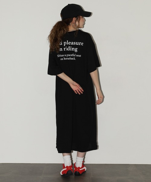 FUNALIVE(ファンアライブ)の「バックロゴオーバーサイズTミニワンピ 半袖(Tシャツ/カットソー・レディース・モカ/ネイビー/ブラック・L)」の1枚目の写真