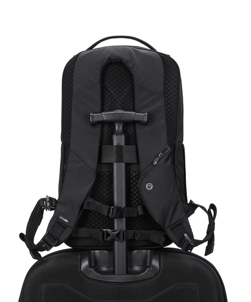 pacsafe(パックセーフ)の「pacsafe/パックセーフ V 20L City backpack/シティバックパック(バックパック/リュック・メンズ・ブラック・FREE)」の5枚目の写真