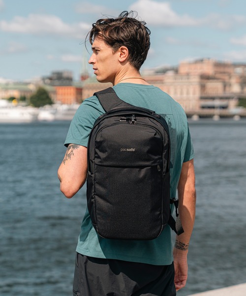 pacsafe(パックセーフ)の「pacsafe/パックセーフ V 20L City backpack/シティバックパック(バックパック/リュック・メンズ・ブラック・FREE)」の12枚目の写真