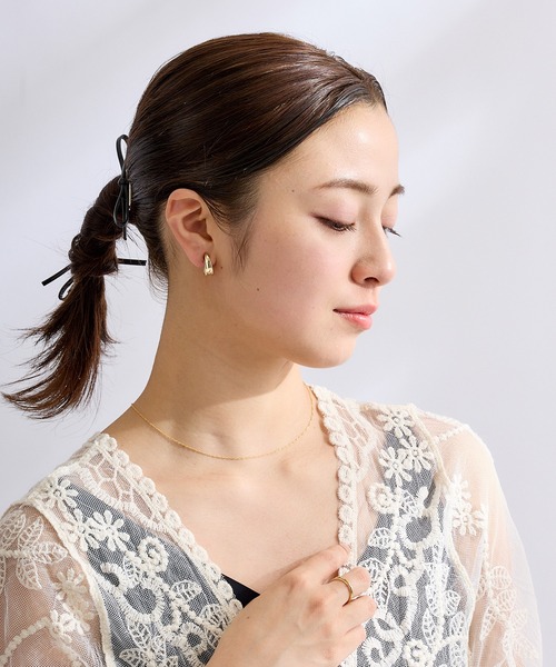 CALIN STANDARD(カリンスタンダード)の「◆金属アレルギー対応◆◆made in japan◆【痛くない】【落ちにくい】【ストレスフリーな着け心地】ソリッドライン グランループフィットイヤリング(イヤリング・レディース・シルバー/ゴールド・FREE)」の3枚目の写真