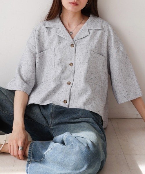 Bab（バブ）の「オープンカラーハーフスリーブシャツ（シャツ/ブラウス・レディース・ブルー/ライトグレー/ベージュ・MEDIUM）」の4枚目の写真