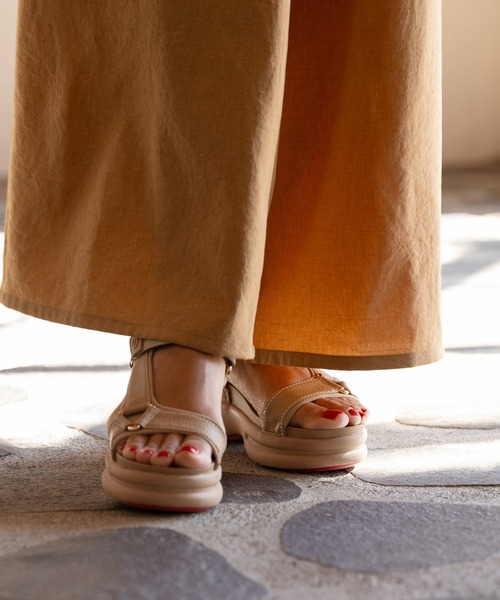 ROPE'(ロペ)の「【NO NAME×前田典子さん(マエノリ)×ROPE’】コンクリートサンダル(サンダル・レディース・ブラック/ベージュ・35/36/37/38)」の7枚目の写真