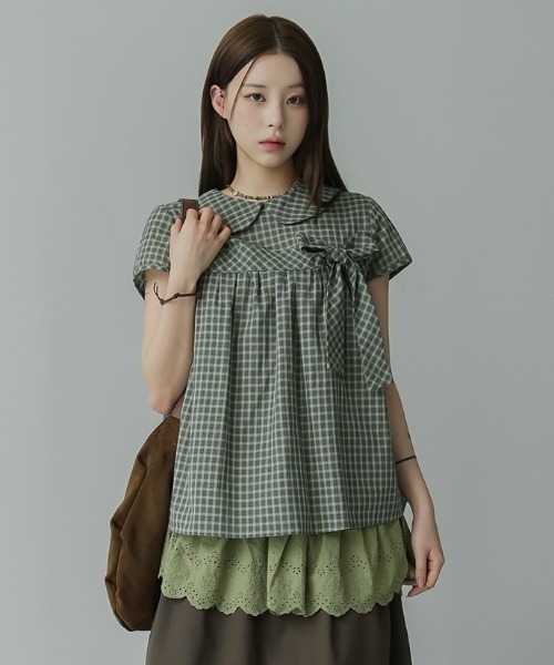 GEMEDA(ジェメダ)の「チェック柄リボンデザインフレアトップス(Tシャツ/カットソー・レディース・モカ/ダークグリーン/ブルー/ホワイト・M)」の13枚目の写真