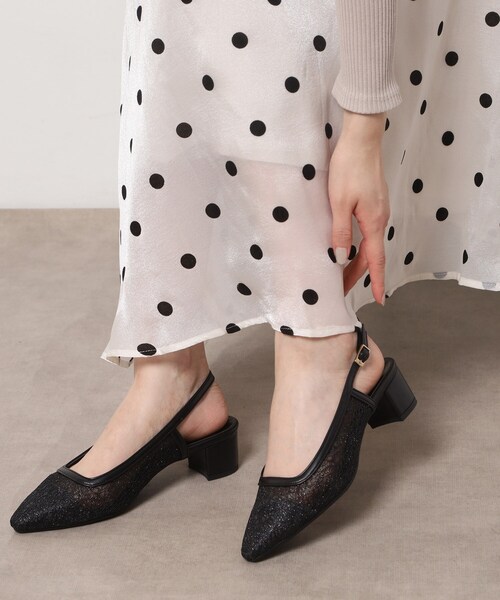 ESPERANZA(エスペランサ)の「ラメチュールバックストラップパンプス(パンプス・レディース・ブラック系8/ブルー系8/ホワイト系9・L/M/S/LL)」の3枚目の写真