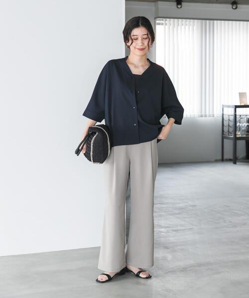 URBAN RESEARCH DOORS(アーバンリサーチドアーズ)の「『3サイズ展開』『UR TECH』完声/涼フロントタックEZパンツ(その他パンツ・レディース・ベージュ/ネイビー・SMALL/MEDIUM/LARGE)」の8枚目の写真