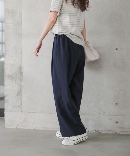URBAN RESEARCH DOORS(アーバンリサーチドアーズ)の「『3サイズ展開』『UR TECH』完声/涼フロントタックEZパンツ(その他パンツ・レディース・ベージュ/ネイビー・SMALL/MEDIUM/LARGE)」の17枚目の写真