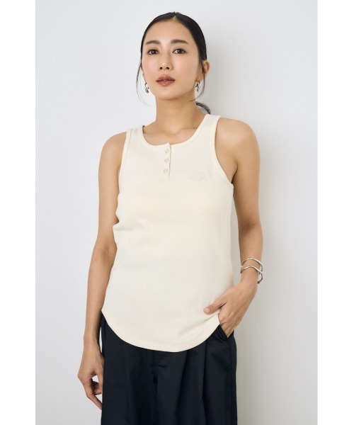 AZUL by moussy(アズールバイマウジー)の「【Dickies×AZUL】ヘンリネークタンクトップ(タンクトップ・レディース・ブラック/オフホワイト/イエロー系その他・FREE)」の5枚目の写真