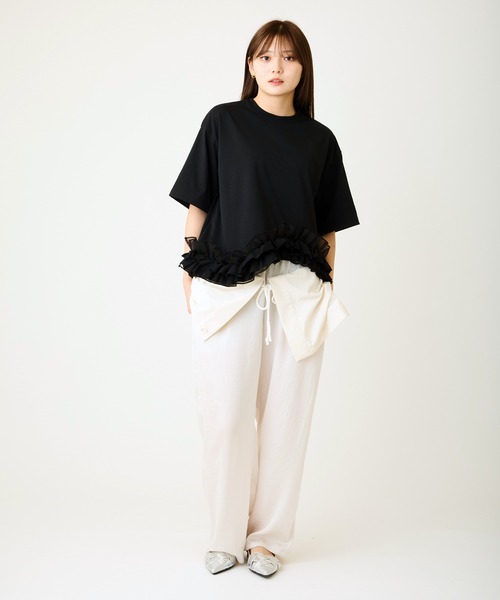 AVIE(アビィ)の「フリルデザインTEE(Tシャツ/カットソー・レディース・キャメル/ブラック・38)」の12枚目の写真