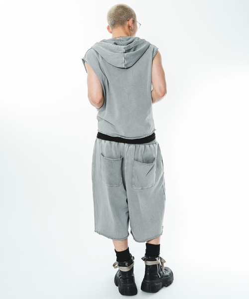 SHORT ROUND(ショートラウンド)の「SHORT ROUND/【26年春夏新作】ブリーチダメージノースリーブZIPパーカー(パーカー・メンズ・グレー/ブラック系その他・MEDIUM/LARGE)」の17枚目の写真