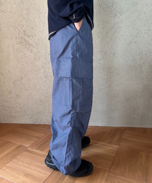 BROKEN BASE(ブロークンベース)の「ナイロンテックアノラックパンツ(カーゴパンツ・メンズ・サックスブルー系/ブルー系/ブラック系/ネイビー/ネイビー系/ブラック/ネイビー系1/サンドベージュ・SMALL/MEDIUM/LARGE)」の19枚目の写真