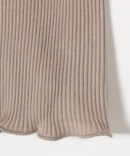 BASIC COTTON（ベーシックコットン）の「BASIC COTTON:〈洗濯機可能〉フリル リブ キャミソール（キャミソール・レディース・ホワイト/ベージュ/ブラック・ONE SIZE）」の8枚目の写真