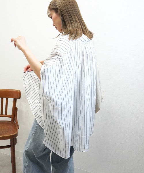 gossara（ゴサラ）の「【体型カバーも◎】ストライプオーバーサイズシャツ（シャツ/ブラウス・レディース・イエロー/オフホワイト/グレイッシュベージュ・FREE）」の8枚目の写真