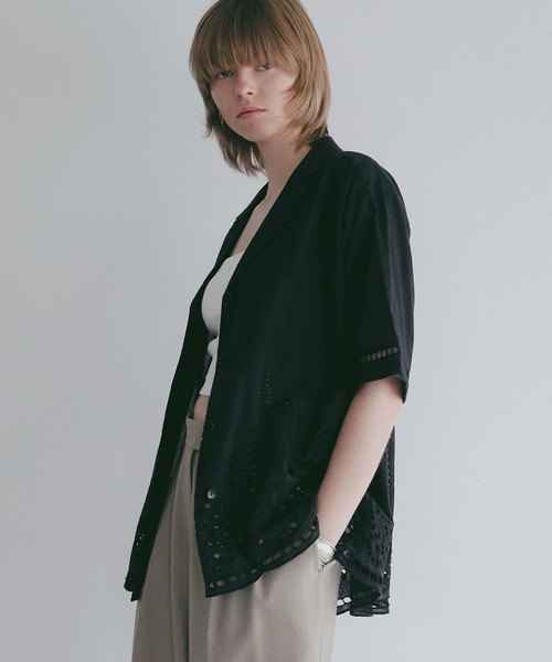 MANOF(マノフ)の「CUT WORK LACE SHIRT(シャツ/ブラウス・レディース・ホワイト/ブラック・F)」の6枚目の写真
