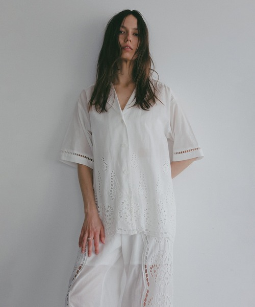 MANOF(マノフ)の「CUT WORK LACE SHIRT(シャツ/ブラウス・レディース・ホワイト/ブラック・F)」の15枚目の写真