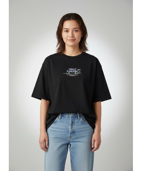 Philip Lumbang(フィリップランバン)の「【Philip Lumbang/フィリップランバン】【ゆったりリラックスフィット】バックプリントTシャツ 綿100% ユニセックス ビッグシルエット ストリート 韓国風 メンズライク(Tシャツ/カットソー・メンズ・ブラック系その他/ホワイト系その他2/ブラック系その他3/グリーン系その他2・LARGE/MEDIUM/X-LARGE)」の2枚目の写真