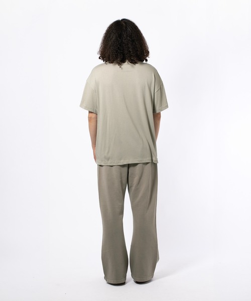 FOG ESSENTIALS(エフオージーエッセンシャルズ)の「ESSENTIALS SIGNATURE ESSENTIAL TEE エッセンシャルズ シグネイチャーエッセンシャルティー(Tシャツ/カットソー・メンズ・ストーン・MEDIUM/SMALL/LARGE)」の6枚目の写真