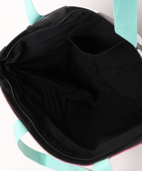 Never mind the XU(ネバーマインドザエックスユー)の「【Never mind the XU】graphic tote bag 2 / 【ネバーマインド ザ エックスユー】グラフィックビッグトートバッグ2(トートバッグ・レディース・ピンク・ONE SIZE)」の6枚目の写真