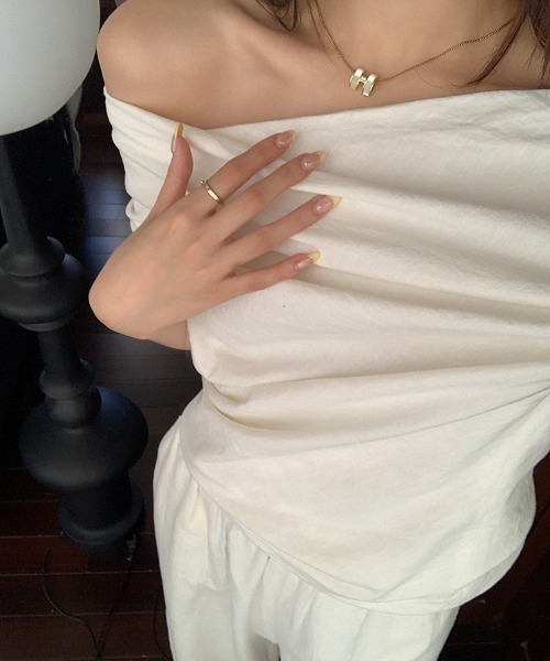 Aelina（エリナ）の「ボートネックトップス＆スラックスセットアップ（セットアップ・レディース・ベージュ/ホワイト・M/S/L）」の6枚目の写真
