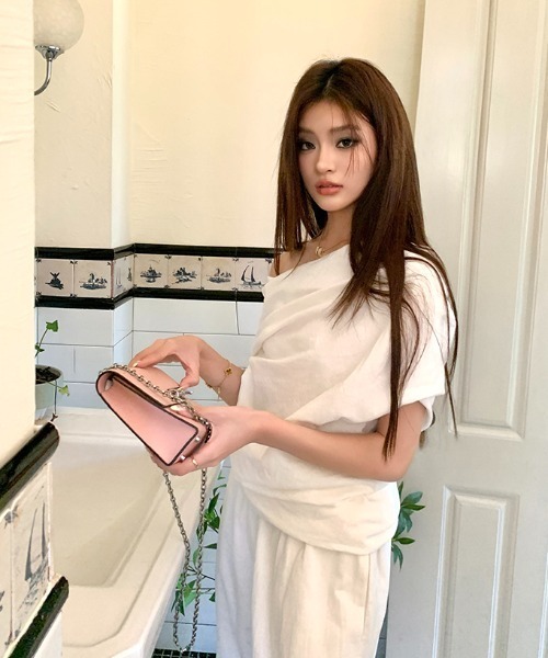 Aelina（エリナ）の「ボートネックトップス＆スラックスセットアップ（セットアップ・レディース・ベージュ/ホワイト・M/S/L）」の21枚目の写真