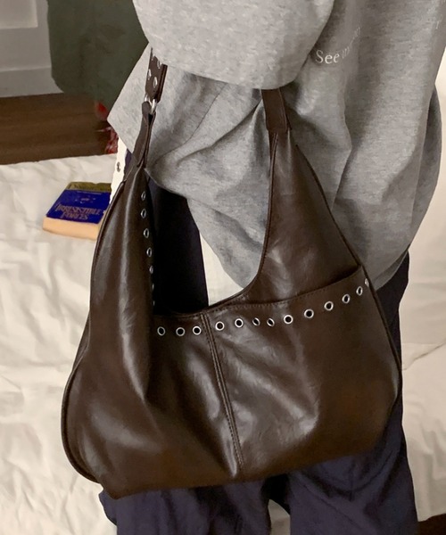 Teem Store(チームストア)の「【大容量】アイレッドデザイントートバッグ ショルダーバッグ(ショルダーバッグ・レディース・ブラウン/ダークブラウン/ブラック・F)」の3枚目の写真