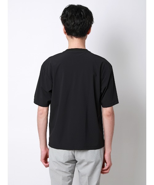 FLAT(フラット)の「FLAT/Tシャツ/半袖/接触冷感/ナイロンスムース/無地(Tシャツ/カットソー・メンズ・ブラック/サックスブルー/ライトグレー・S/M/L)」の6枚目の写真