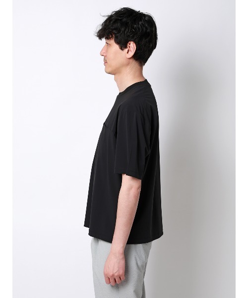 FLAT(フラット)の「FLAT/Tシャツ/半袖/接触冷感/ナイロンスムース/無地(Tシャツ/カットソー・メンズ・ブラック/サックスブルー/ライトグレー・S/M/L)」の5枚目の写真