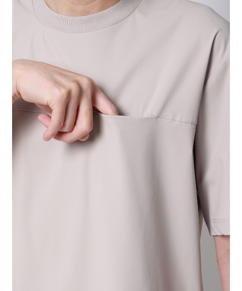 FLAT(フラット)の「FLAT/Tシャツ/半袖/接触冷感/ナイロンスムース/無地(Tシャツ/カットソー・メンズ・ブラック/サックスブルー/ライトグレー・S/M/L)」の18枚目の写真