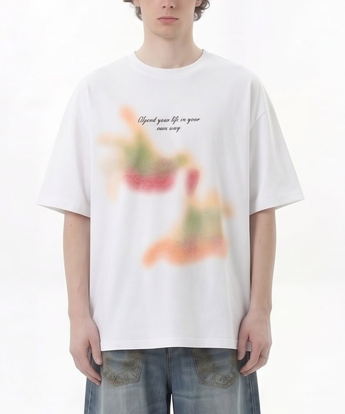 HOOK(フック)の「HOOK ブラーアート × スローガン グラフィックT (SS)(Tシャツ/カットソー・メンズ・ブラック/ホワイト・L/M)」の2枚目の写真
